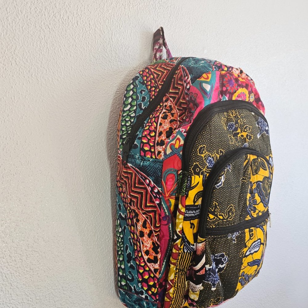 Backpack - Picture 3 of 7